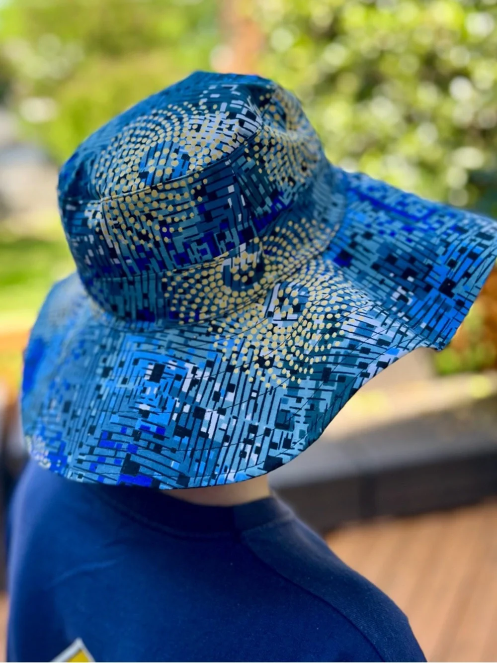 Women’s Wide Brim Sun Hat Floppy Beach Hat in Bright Summer Blues - Picture 3 of 5